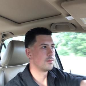 Meet your Posher, Travis